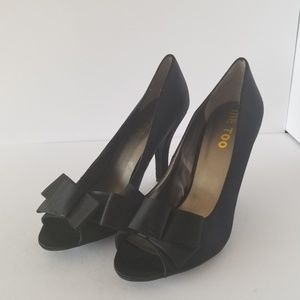 Black satin with bow high heels